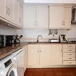 6pax Baby Friendly Near Dino Park&beaches * São Bartolomeu