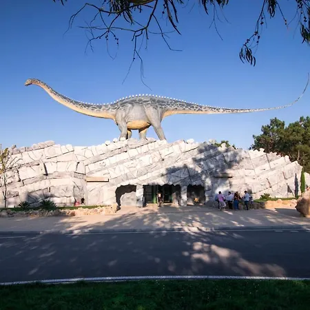 Сasa de vacaciones 6pax Baby Friendly Near Dino Park&beaches *